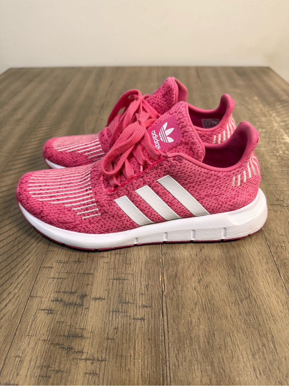 Adidas Originals Pink Knit Running Sneakers B37117 Women’s 6